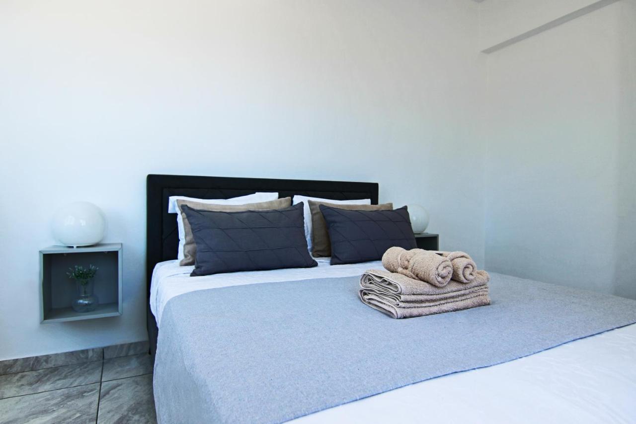 Phaedrus Living: Seaside Luxury Flat Lighthouse 74 Apartment Paphos Bagian luar foto