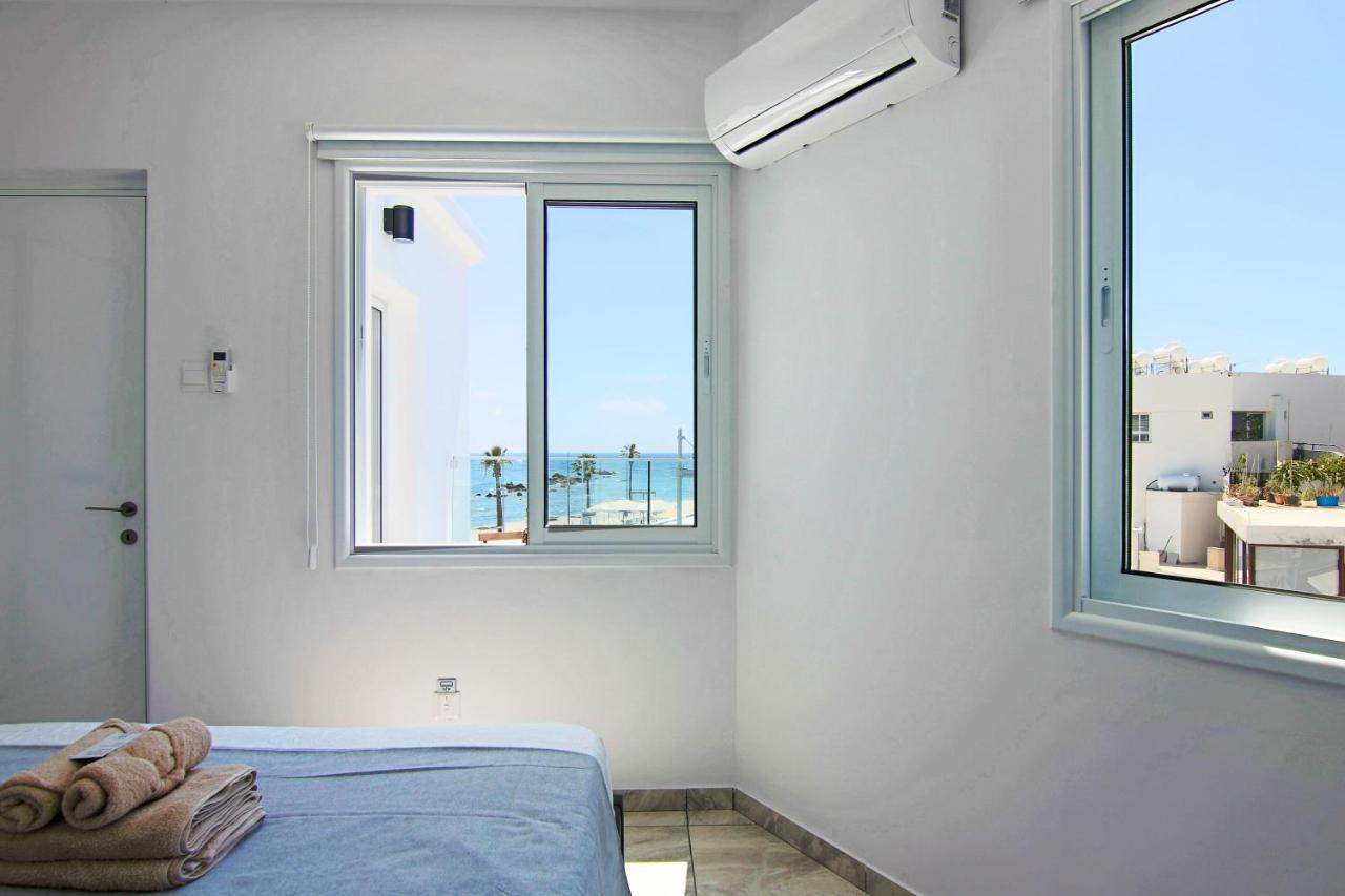 Phaedrus Living: Seaside Luxury Flat Lighthouse 74 Apartment Paphos Bagian luar foto